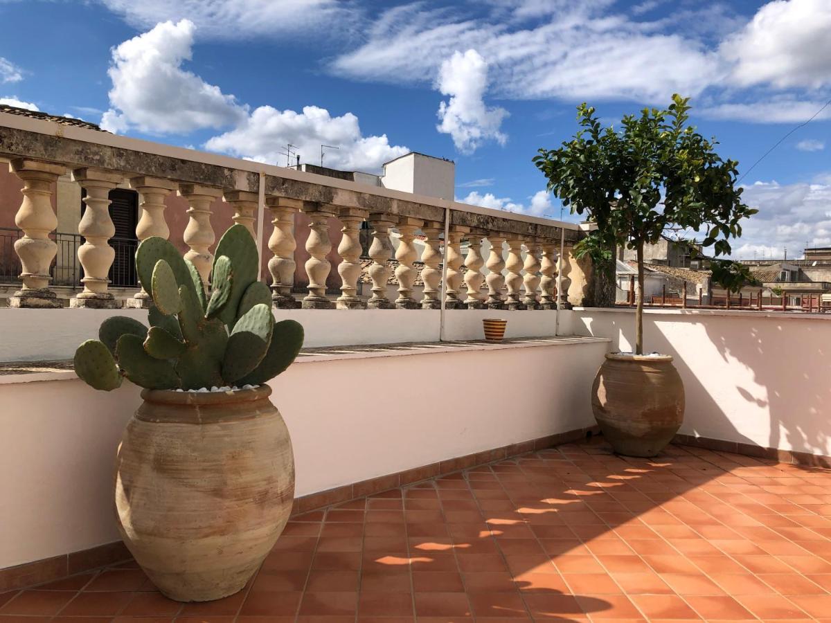 Apartamento Casa Negli Iblei Canicattini Bagni Exterior foto